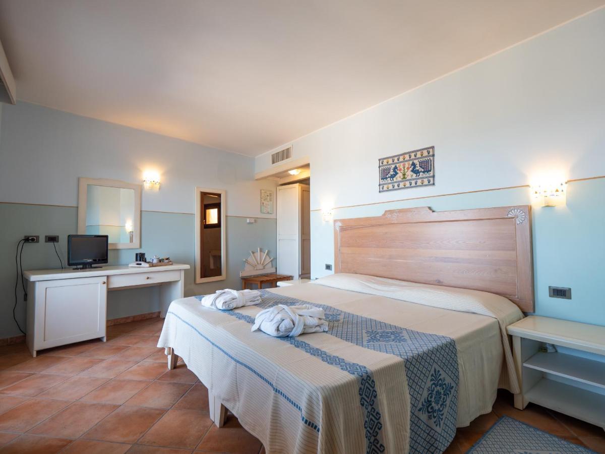 קאלאסטה Hotel Luci Del Faro מראה חיצוני תמונה