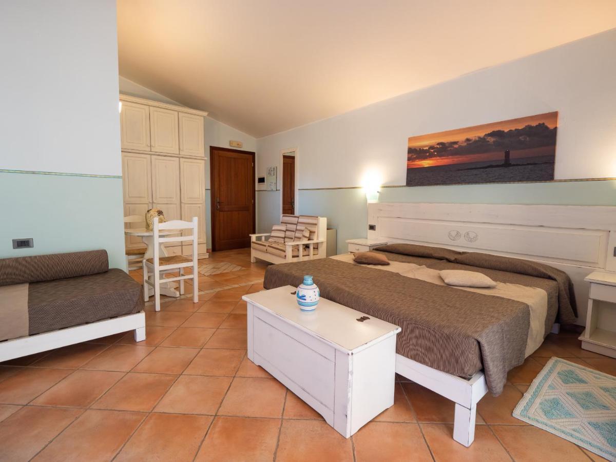 קאלאסטה Hotel Luci Del Faro מראה חיצוני תמונה