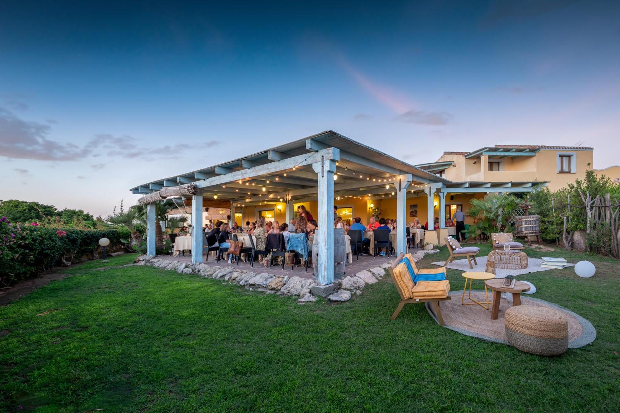 קאלאסטה Hotel Luci Del Faro מראה חיצוני תמונה
