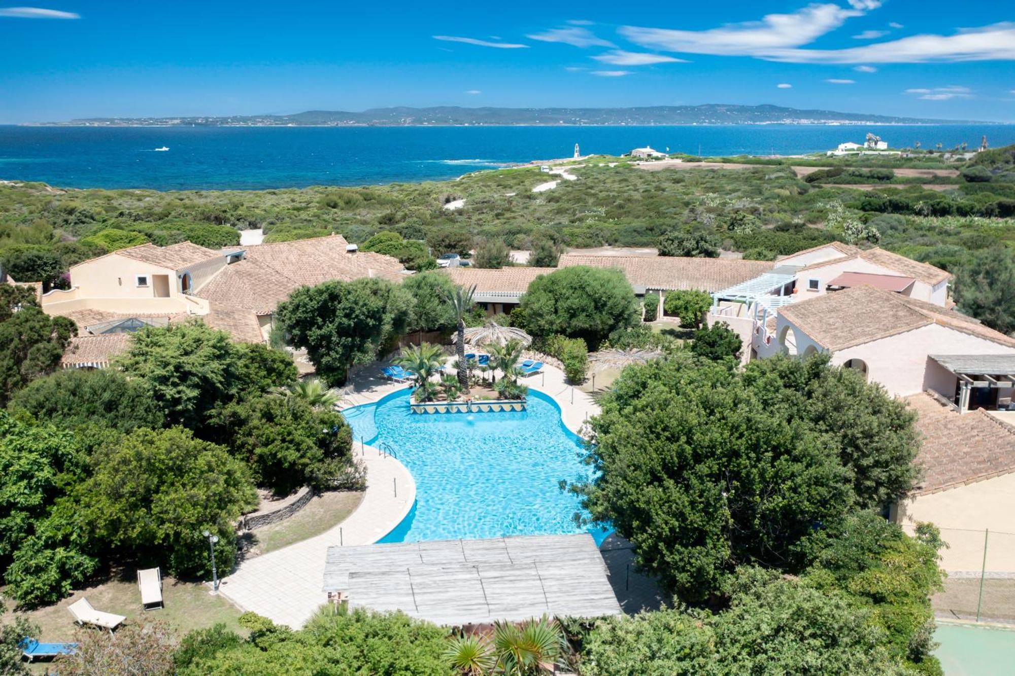 קאלאסטה Hotel Luci Del Faro מראה חיצוני תמונה