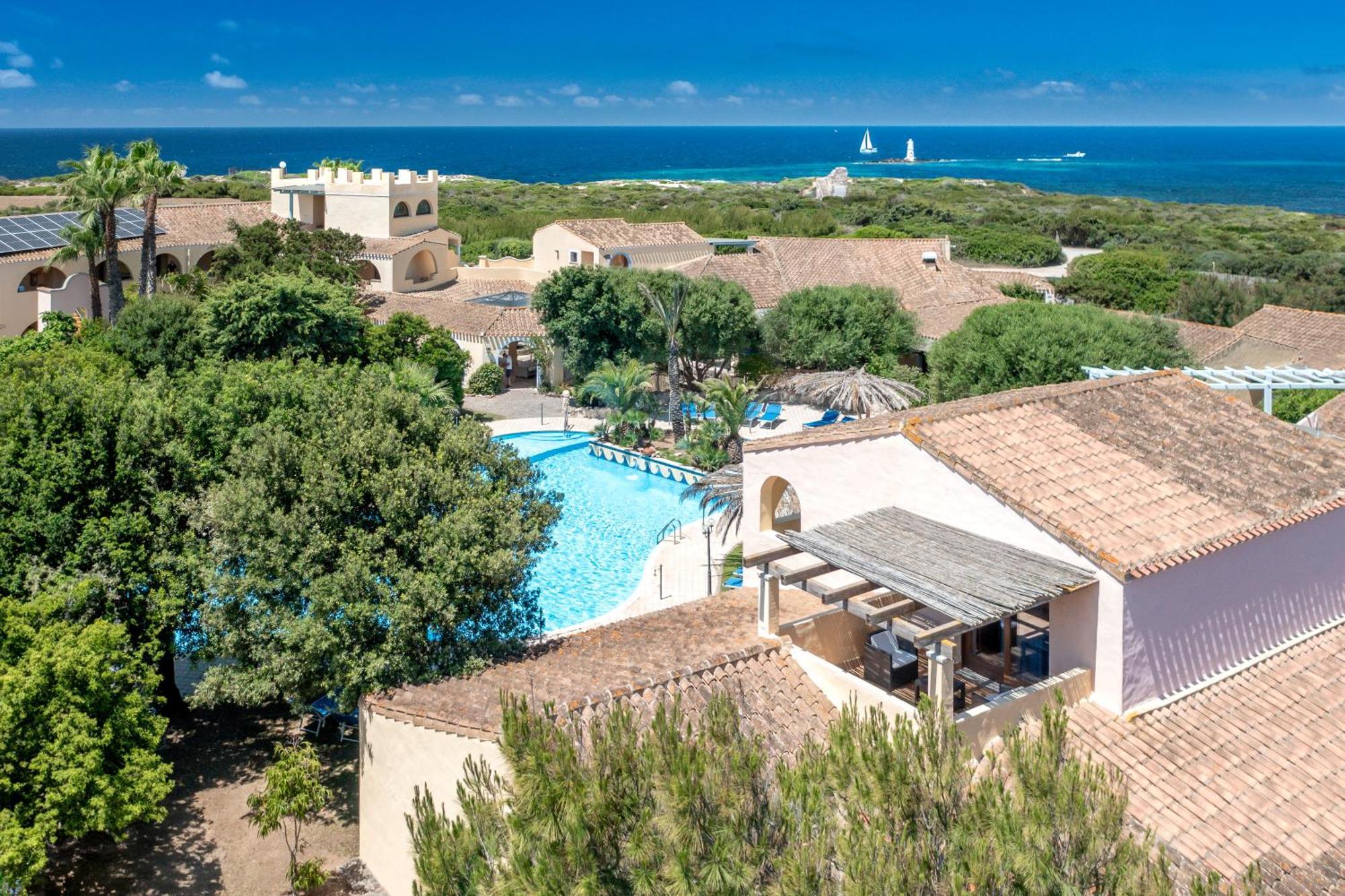קאלאסטה Hotel Luci Del Faro מראה חיצוני תמונה