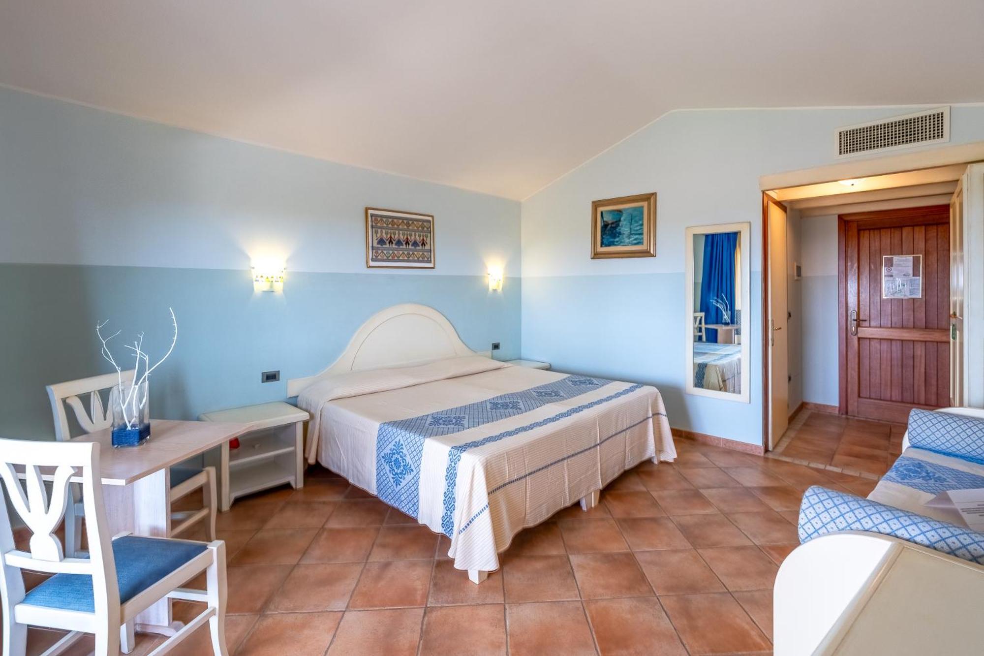 קאלאסטה Hotel Luci Del Faro מראה חיצוני תמונה