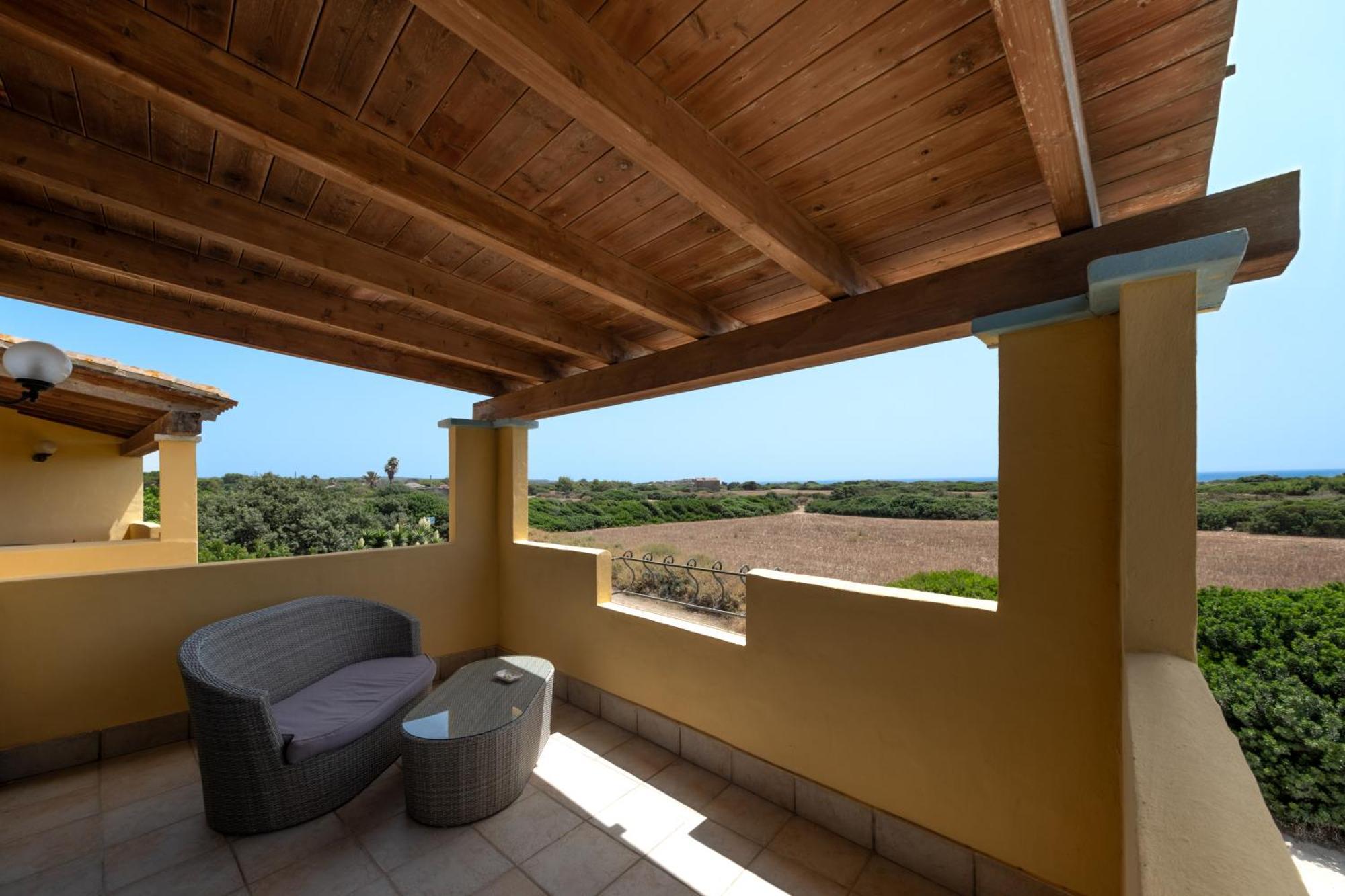 קאלאסטה Hotel Luci Del Faro מראה חיצוני תמונה