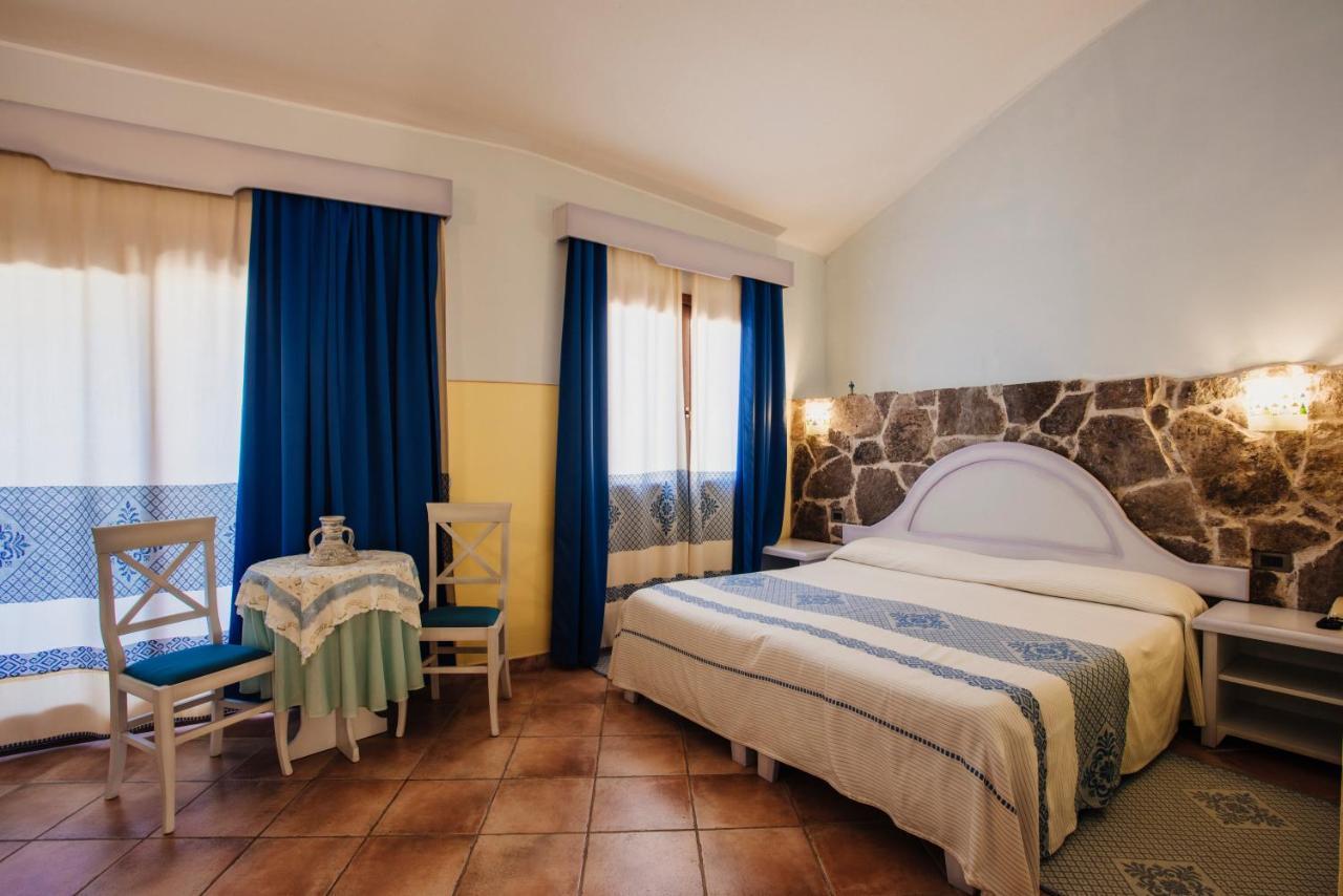 קאלאסטה Hotel Luci Del Faro מראה חיצוני תמונה